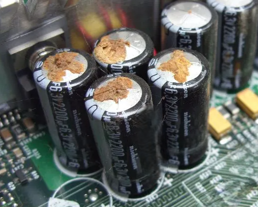 A close-up of several black batteries

AI-generated content may be incorrect.